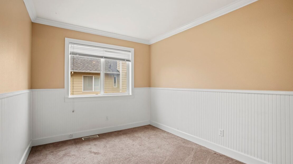 15379 NW Energia St - Portland - Oregon - 4 bed, 2.5 bath rental property