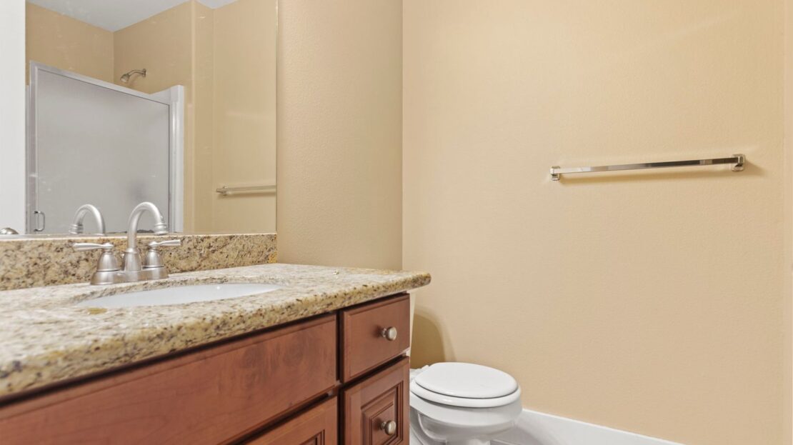 15379 NW Energia St - Portland - Oregon - 4 bed, 2.5 bath rental property