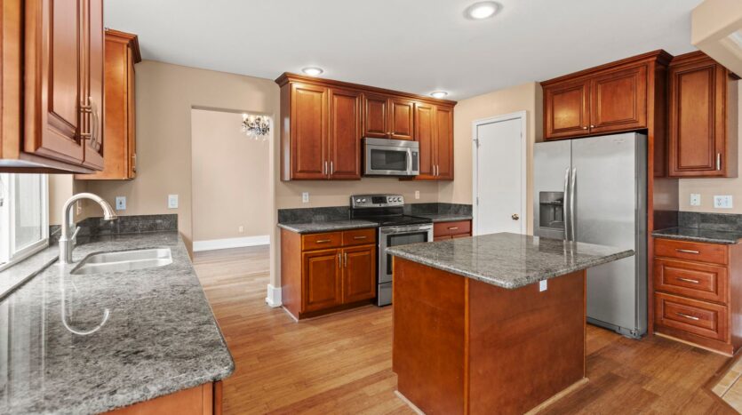 15379 NW Energia St - Portland - Oregon - 4 bed, 2.5 bath rental property