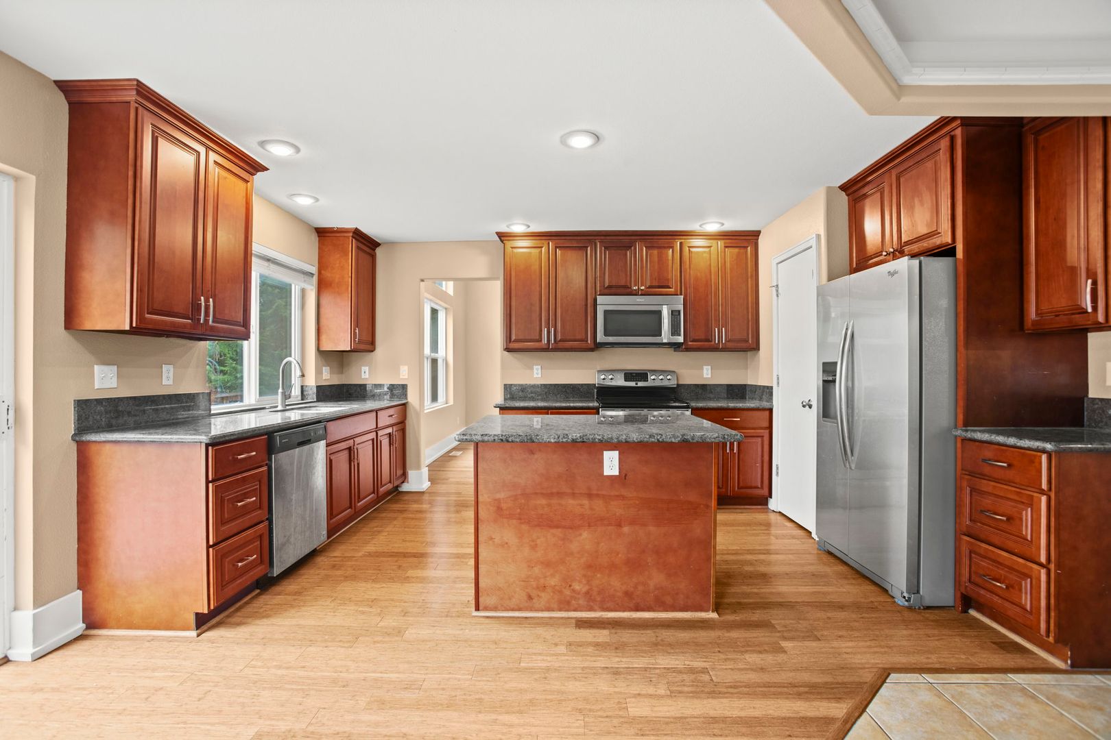 15379 NW Energia St - Portland - Oregon - 4 bed, 2.5 bath rental property