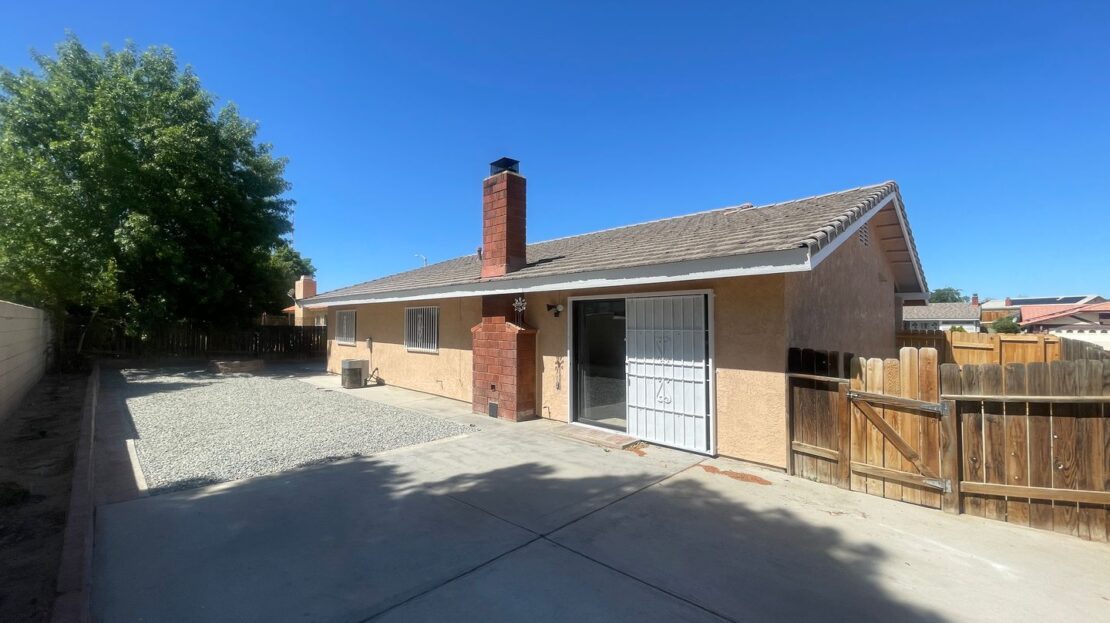 15427 Chaparral St - Victorville - California - 4 bed, 2 bath rental property