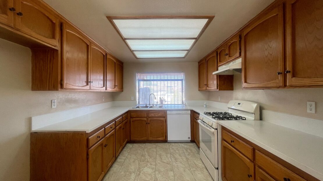 15427 Chaparral St - Victorville - California - 4 bed, 2 bath rental property