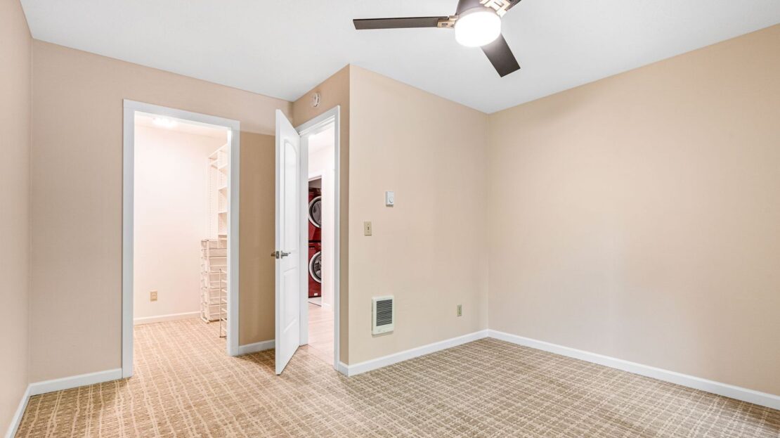 15938 Quarry Road, Unit A1 - Lake Oswego - Oregon - 2 bed, 1 bath rental property