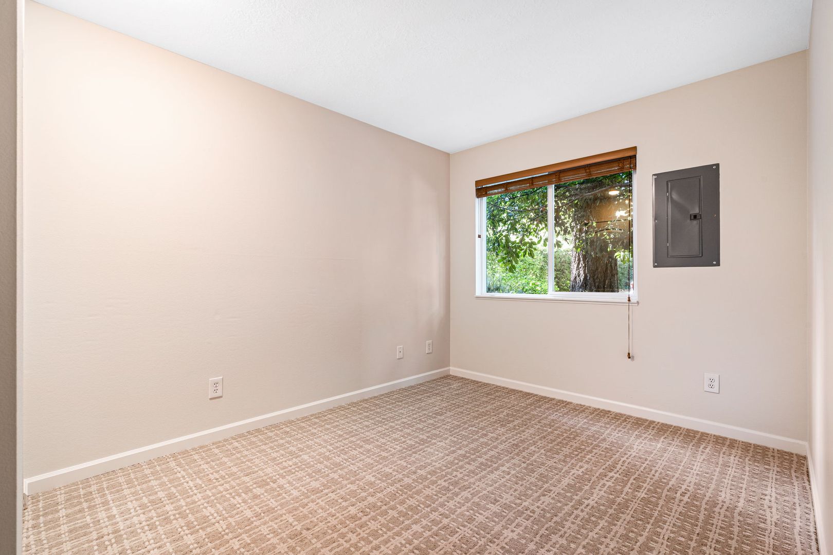 15938 Quarry Road, Unit A1 - Lake Oswego - Oregon - 2 bed, 1 bath rental property