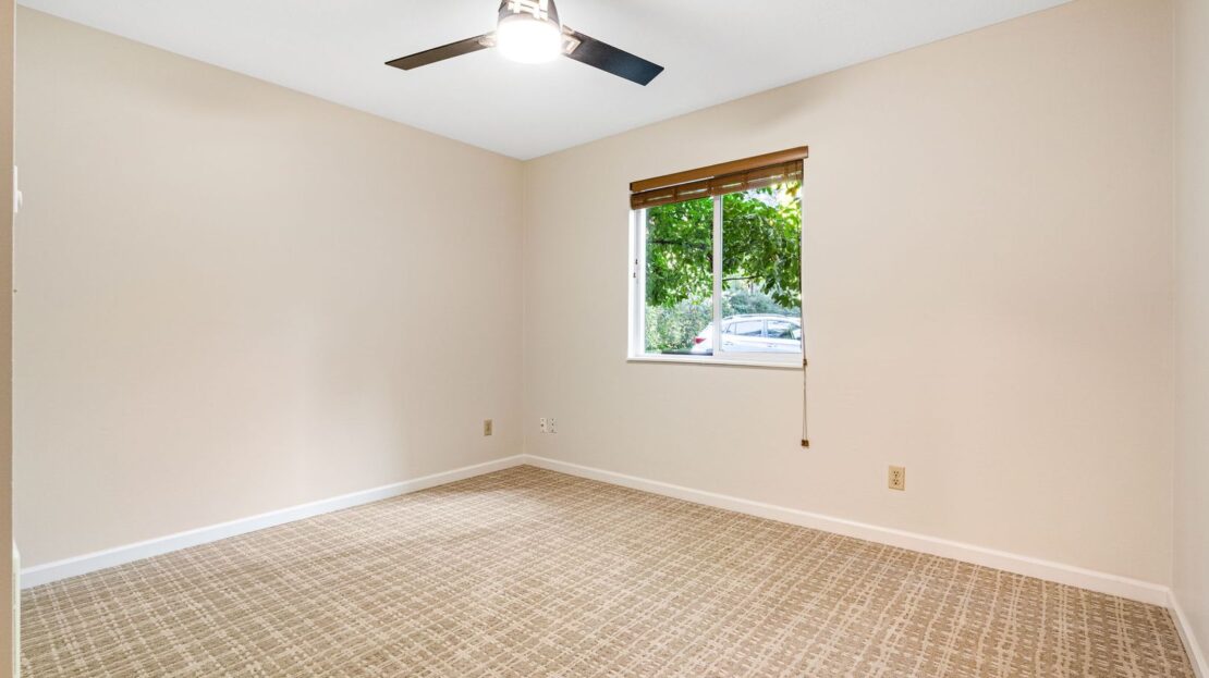 15938 Quarry Road, Unit A1 - Lake Oswego - Oregon - 2 bed, 1 bath rental property