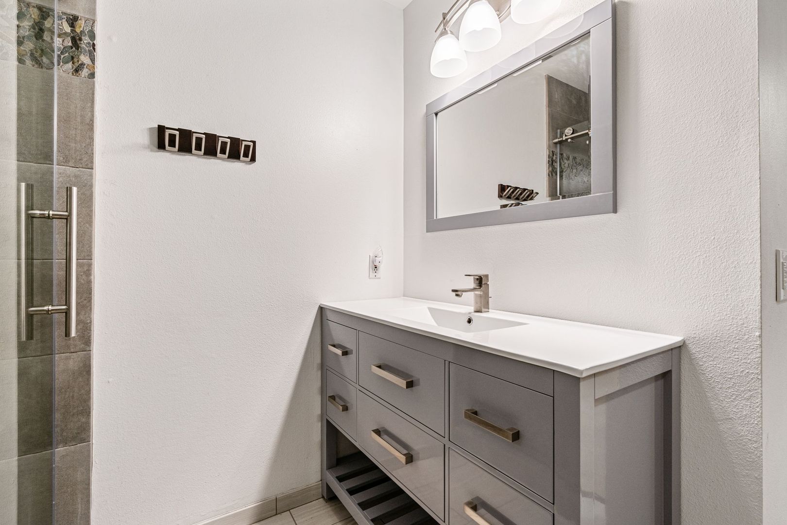 15938 Quarry Road, Unit A1 - Lake Oswego - Oregon - 2 bed, 1 bath rental property