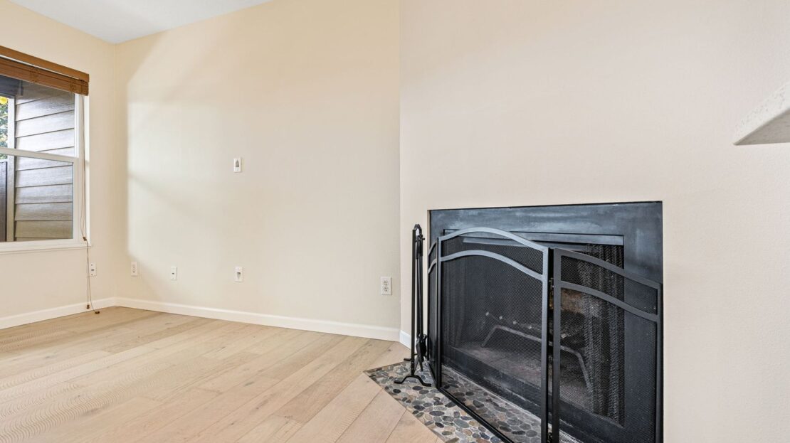 15938 Quarry Road, Unit A1 - Lake Oswego - Oregon - 2 bed, 1 bath rental property