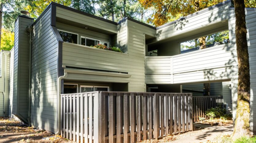 15938 Quarry Road, Unit A1 - Lake Oswego - Oregon - 2 bed, 1 bath rental property