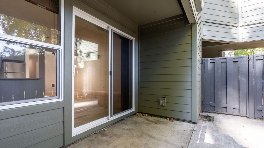 15938 Quarry Road, Unit A1 - Lake Oswego - Oregon - 2 bed, 1 bath rental property