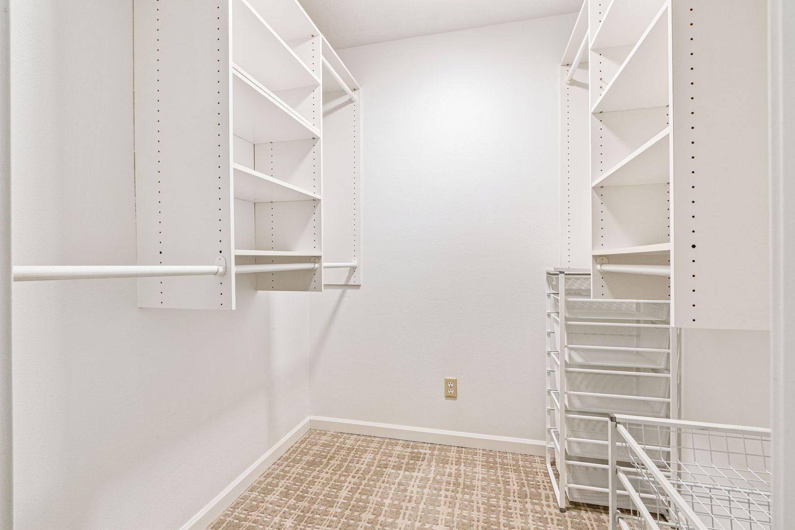 15938 Quarry Road, Unit A1 - Lake Oswego - Oregon - 2 bed, 1 bath rental property