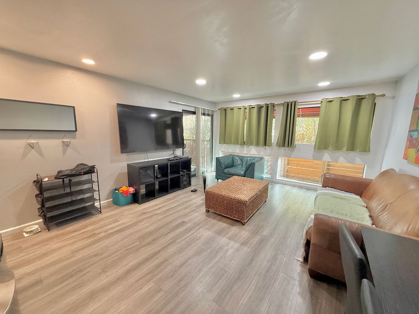 1600 Carmel Drive #18  - Walnut Creek - California - 1 bed, 1 bath rental property