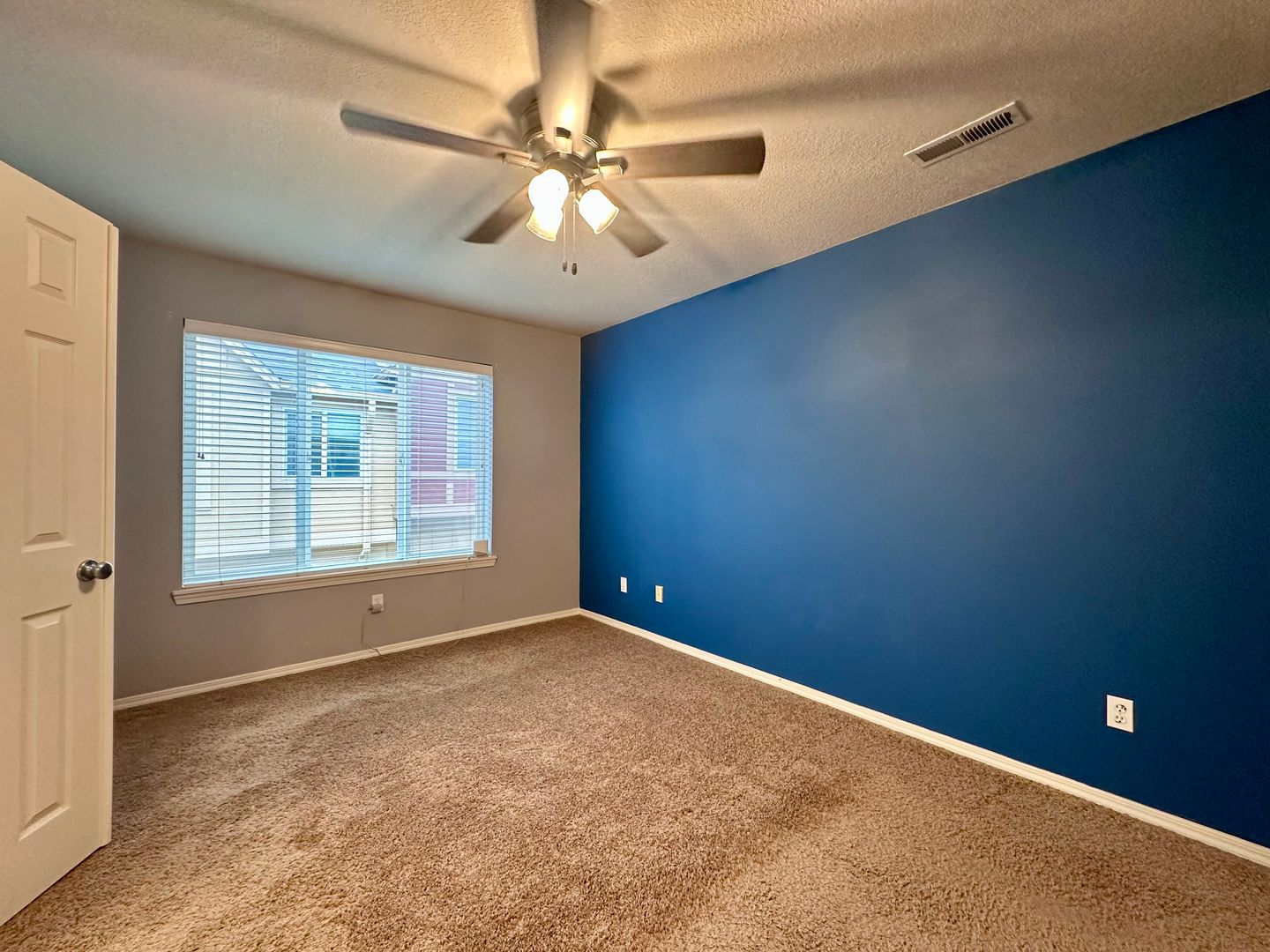 1614 SW 172nd Terrace  - Beaverton - Oregon - 2 bed, 2.5 bath rental property