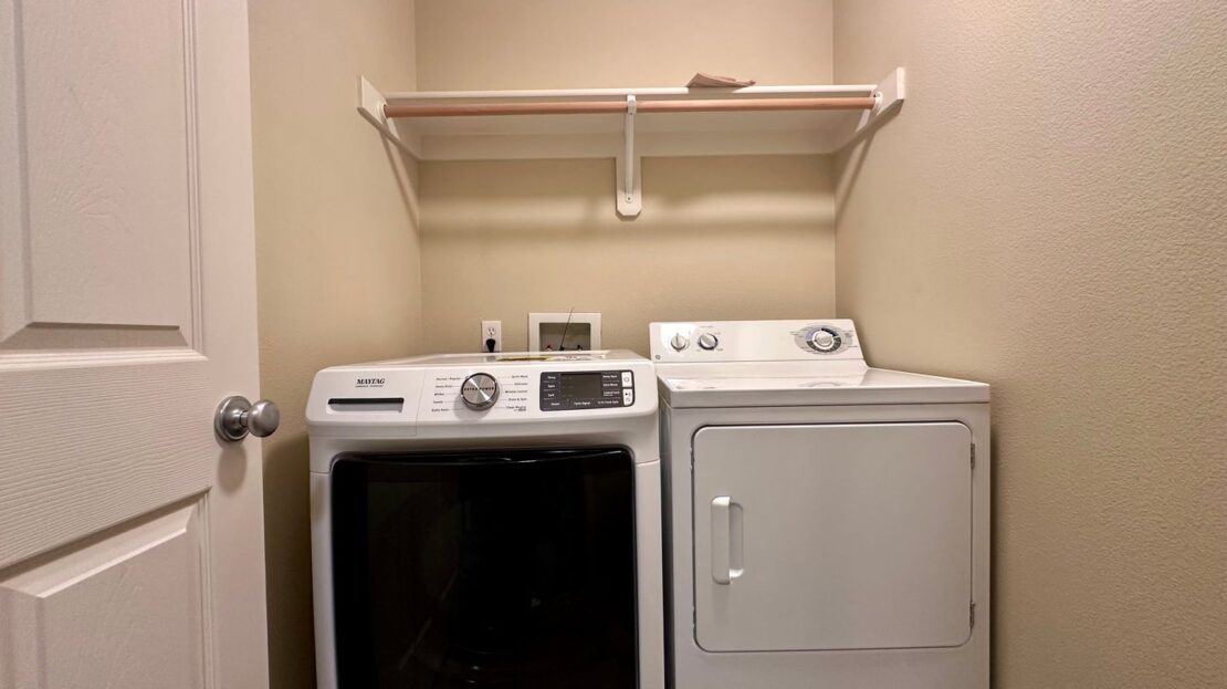 1614 SW 172nd Terrace  - Beaverton - Oregon - 2 bed, 2.5 bath rental property