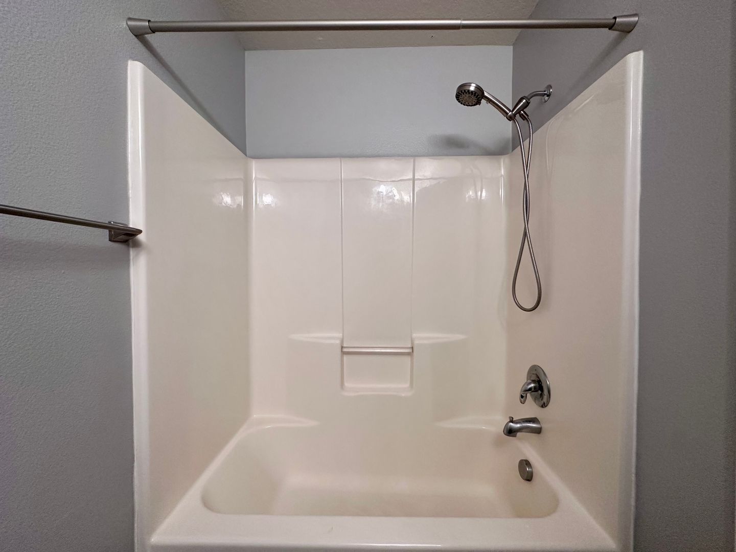 1614 SW 172nd Terrace  - Beaverton - Oregon - 2 bed, 2.5 bath rental property