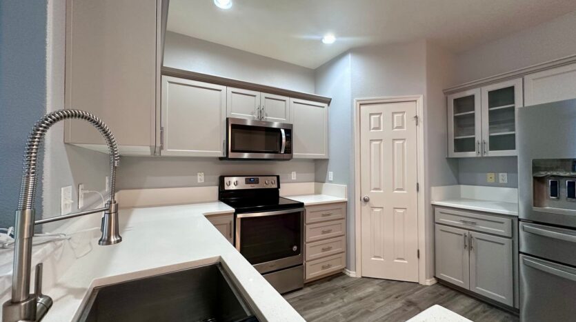 1614 SW 172nd Terrace  - Beaverton - Oregon - 2 bed, 2.5 bath rental property