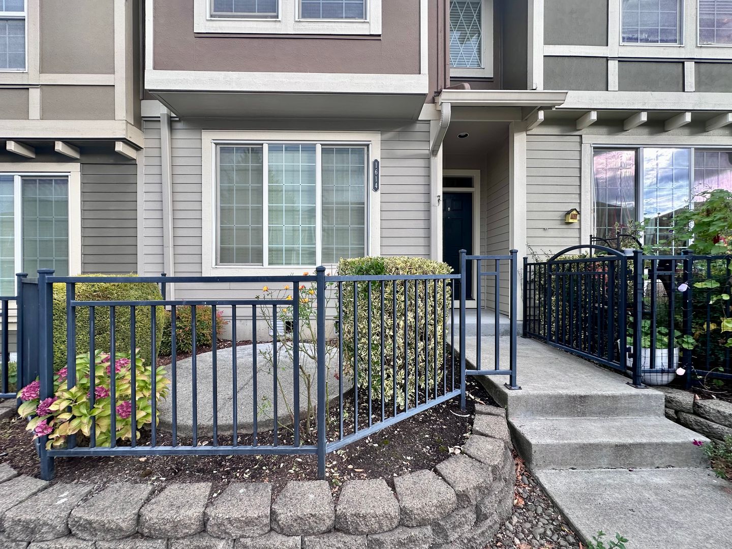 1614 SW 172nd Terrace  - Beaverton - Oregon - 2 bed, 2.5 bath rental property