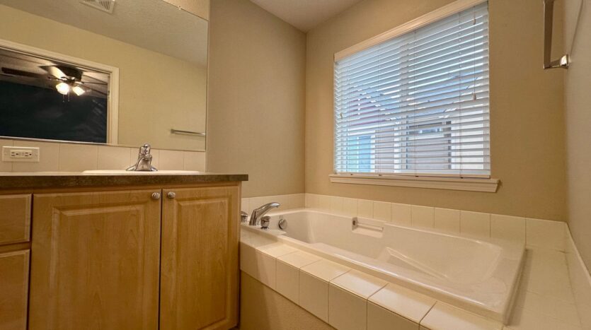 1614 SW 172nd Terrace  - Beaverton - Oregon - 2 bed, 2.5 bath rental property
