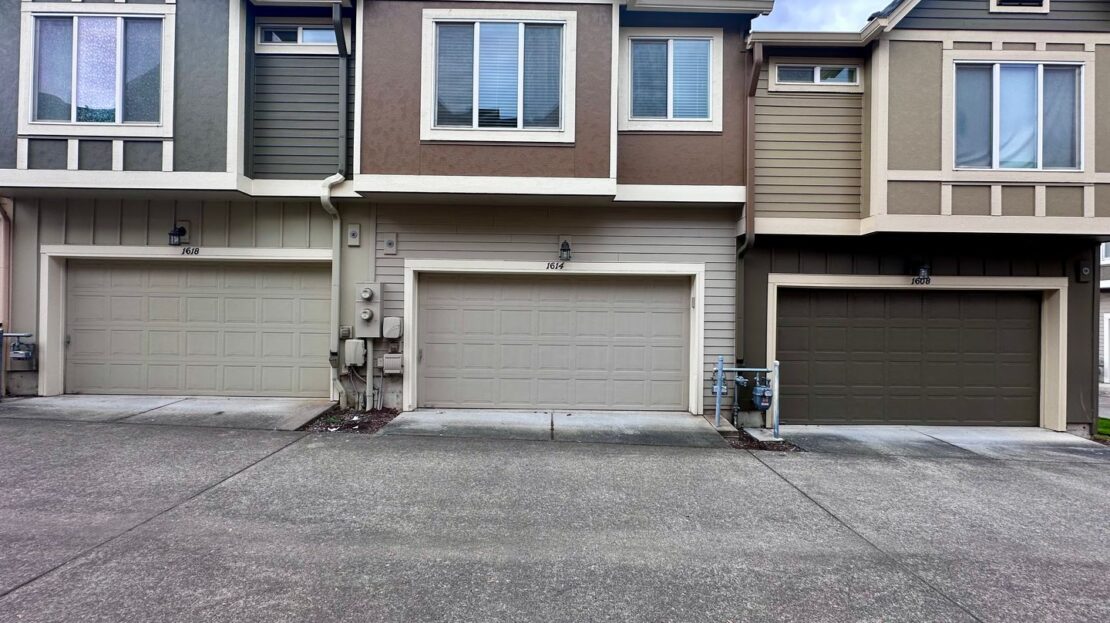 1614 SW 172nd Terrace  - Beaverton - Oregon - 2 bed, 2.5 bath rental property