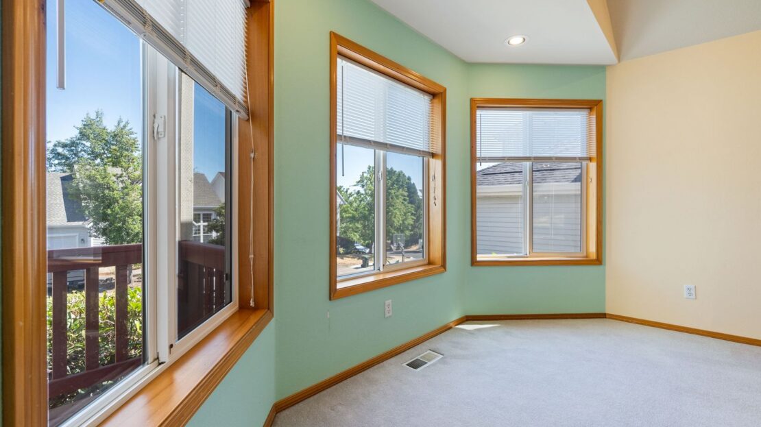 16286 SW Horseshoe Way - Beaverton - Oregon - 3 bed, 2.5 bath rental property