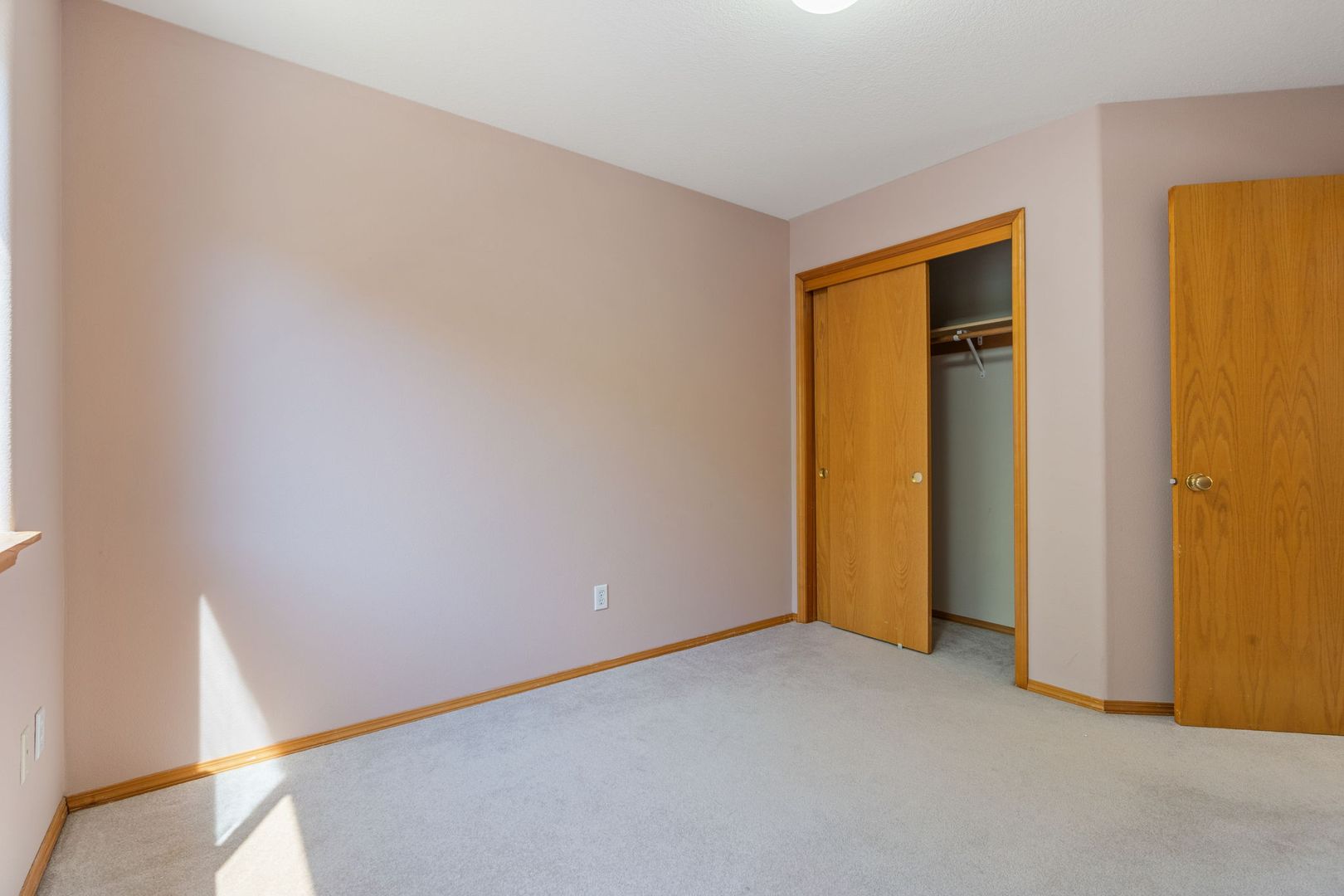 16286 SW Horseshoe Way - Beaverton - Oregon - 3 bed, 2.5 bath rental property