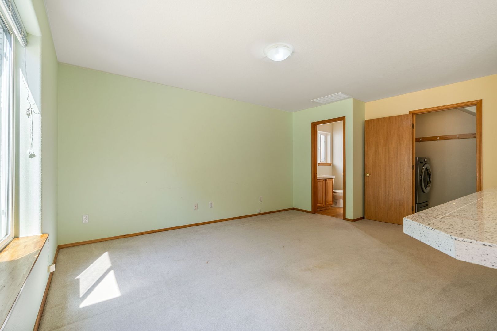 16286 SW Horseshoe Way - Beaverton - Oregon - 3 bed, 2.5 bath rental property