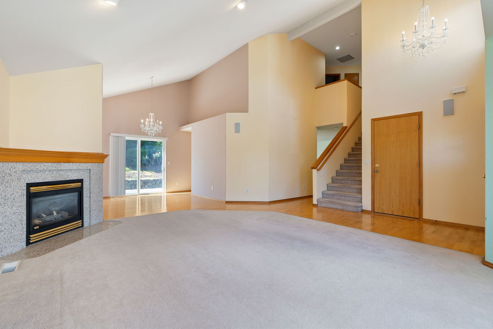 16286 SW Horseshoe Way - Beaverton - Oregon - 3 bed, 2.5 bath rental property