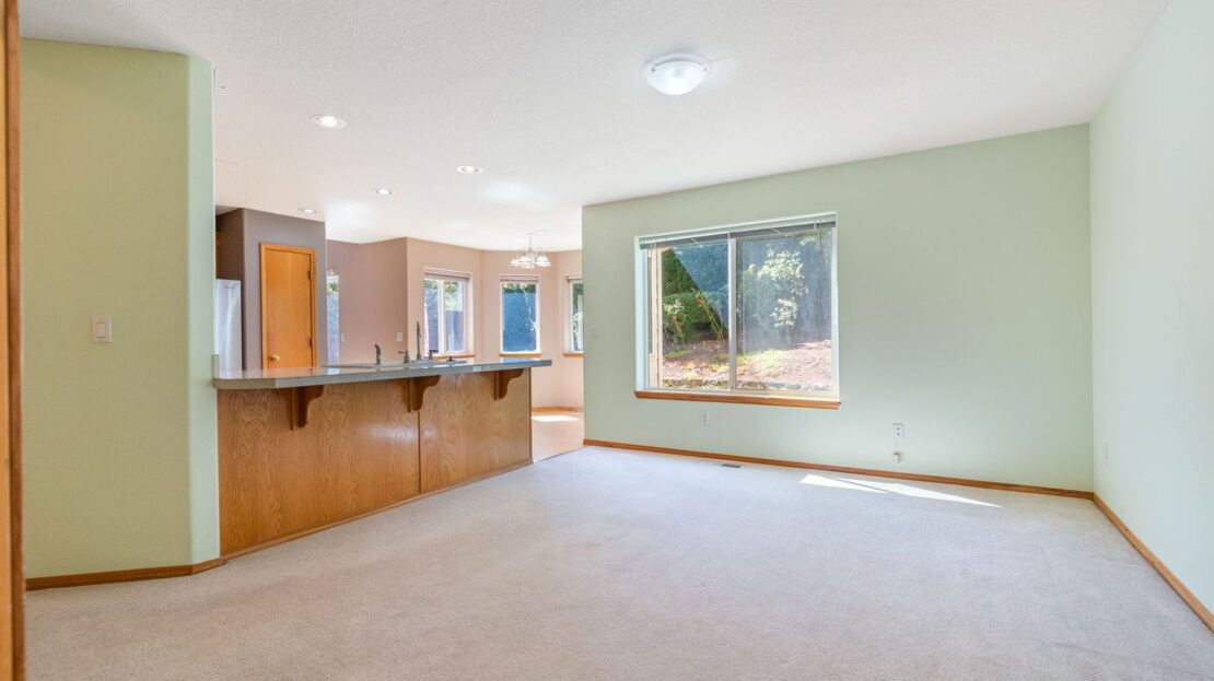 16286 SW Horseshoe Way - Beaverton - Oregon - 3 bed, 2.5 bath rental property