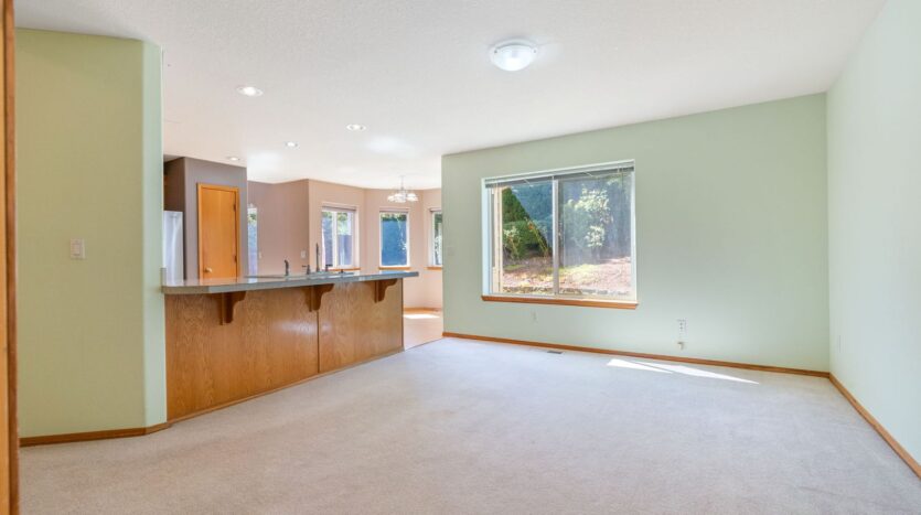 16286 SW Horseshoe Way - Beaverton - Oregon - 3 bed, 2.5 bath rental property