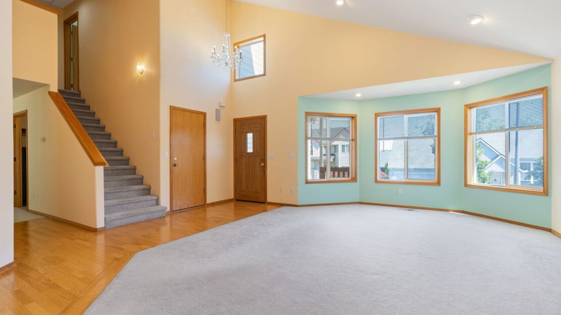 16286 SW Horseshoe Way - Beaverton - Oregon - 3 bed, 2.5 bath rental property