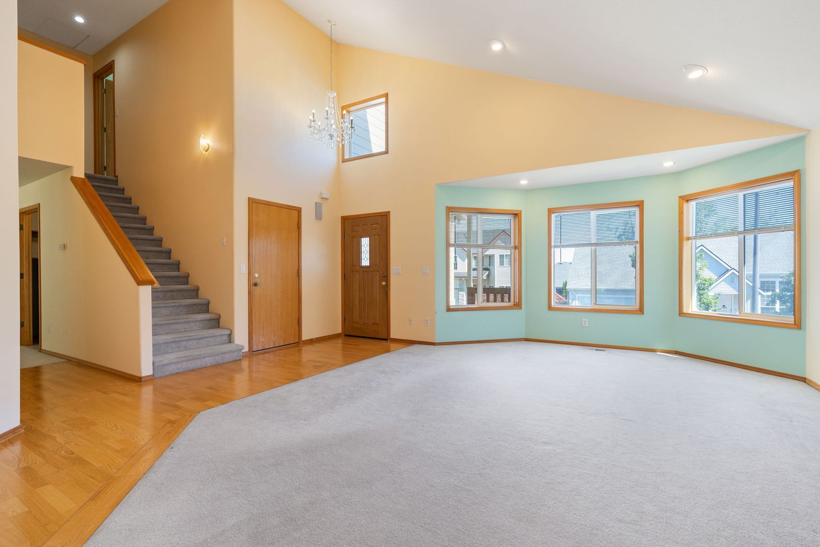 16286 SW Horseshoe Way - Beaverton - Oregon - 3 bed, 2.5 bath rental property