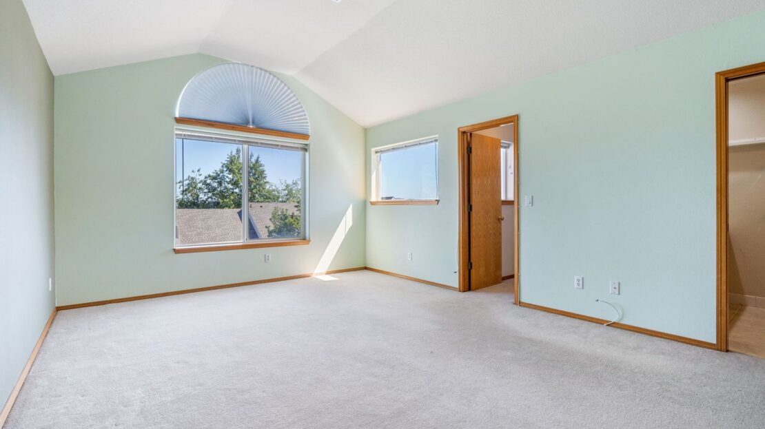 16286 SW Horseshoe Way - Beaverton - Oregon - 3 bed, 2.5 bath rental property