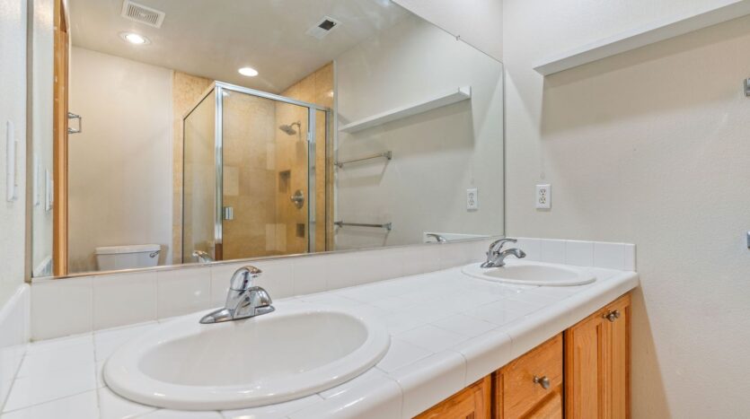 16286 SW Horseshoe Way - Beaverton - Oregon - 3 bed, 2.5 bath rental property