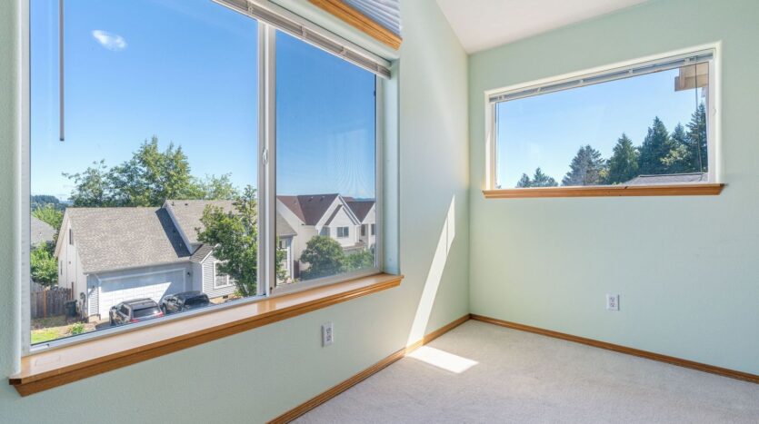 16286 SW Horseshoe Way - Beaverton - Oregon - 3 bed, 2.5 bath rental property