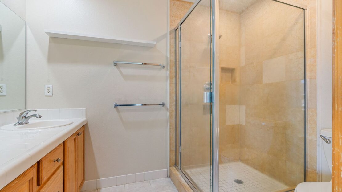 16286 SW Horseshoe Way - Beaverton - Oregon - 3 bed, 2.5 bath rental property