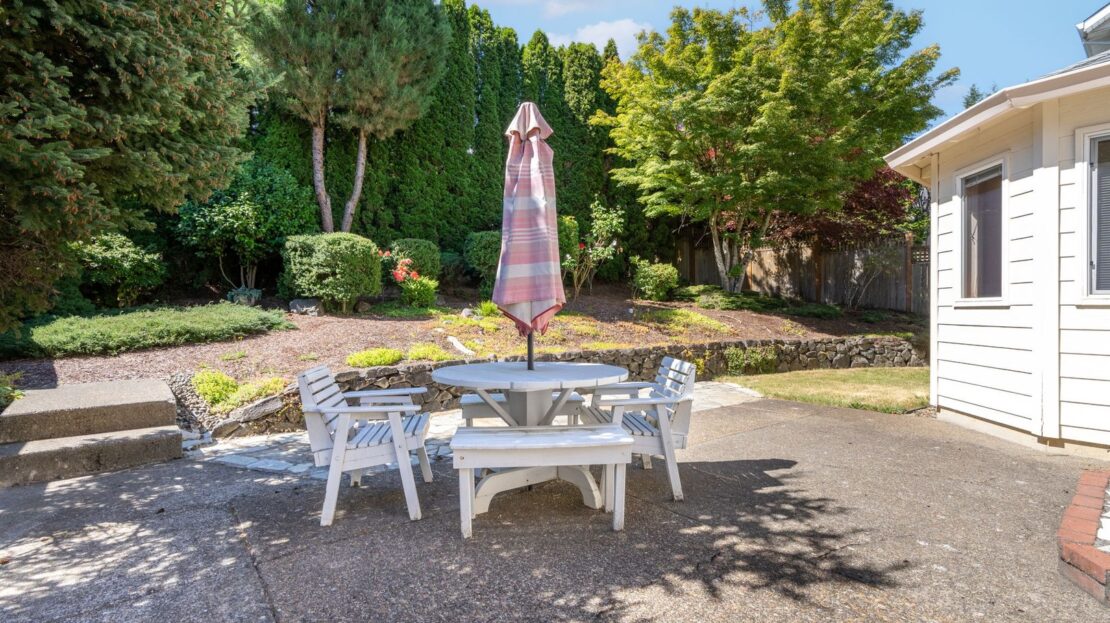 16286 SW Horseshoe Way - Beaverton - Oregon - 3 bed, 2.5 bath rental property