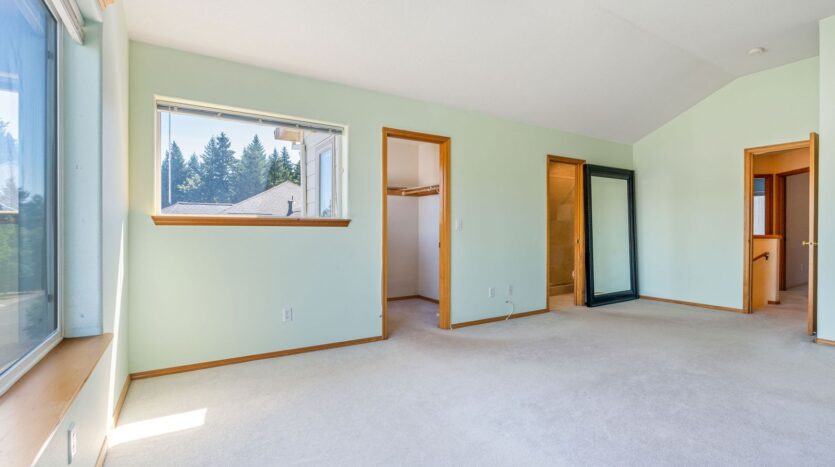 16286 SW Horseshoe Way - Beaverton - Oregon - 3 bed, 2.5 bath rental property