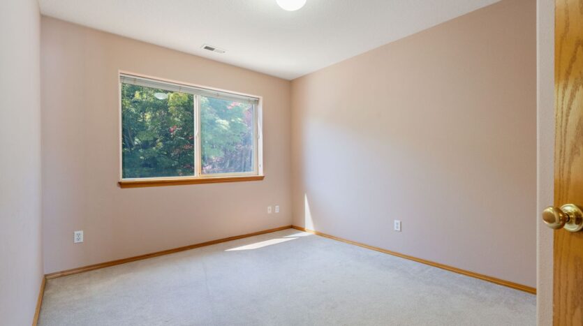 16286 SW Horseshoe Way - Beaverton - Oregon - 3 bed, 2.5 bath rental property