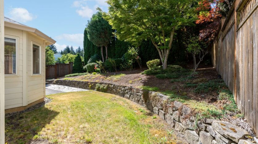 16286 SW Horseshoe Way - Beaverton - Oregon - 3 bed, 2.5 bath rental property