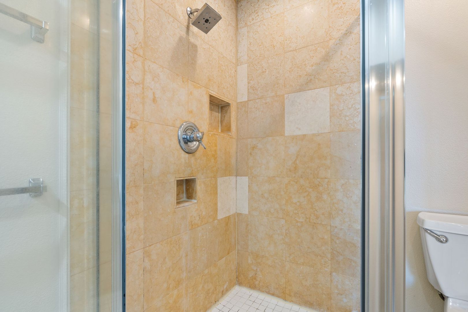 16286 SW Horseshoe Way - Beaverton - Oregon - 3 bed, 2.5 bath rental property