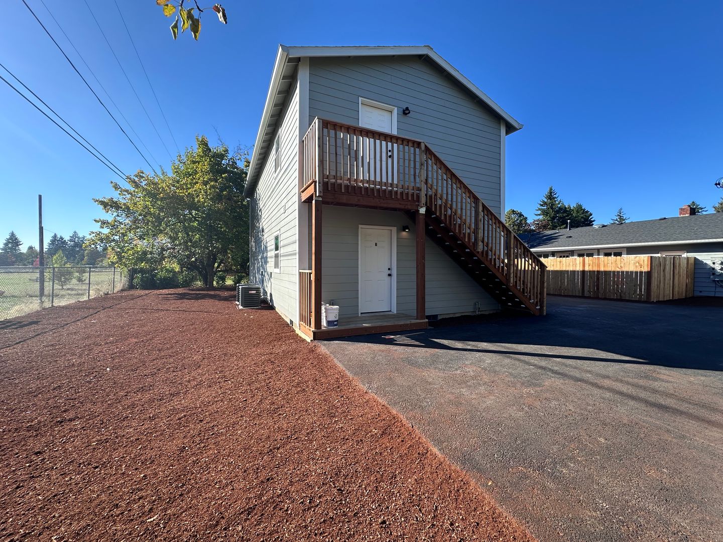 16818 SE Market St.  - Unit B - Portland - Oregon - 2 bed, 1 bath rental property
