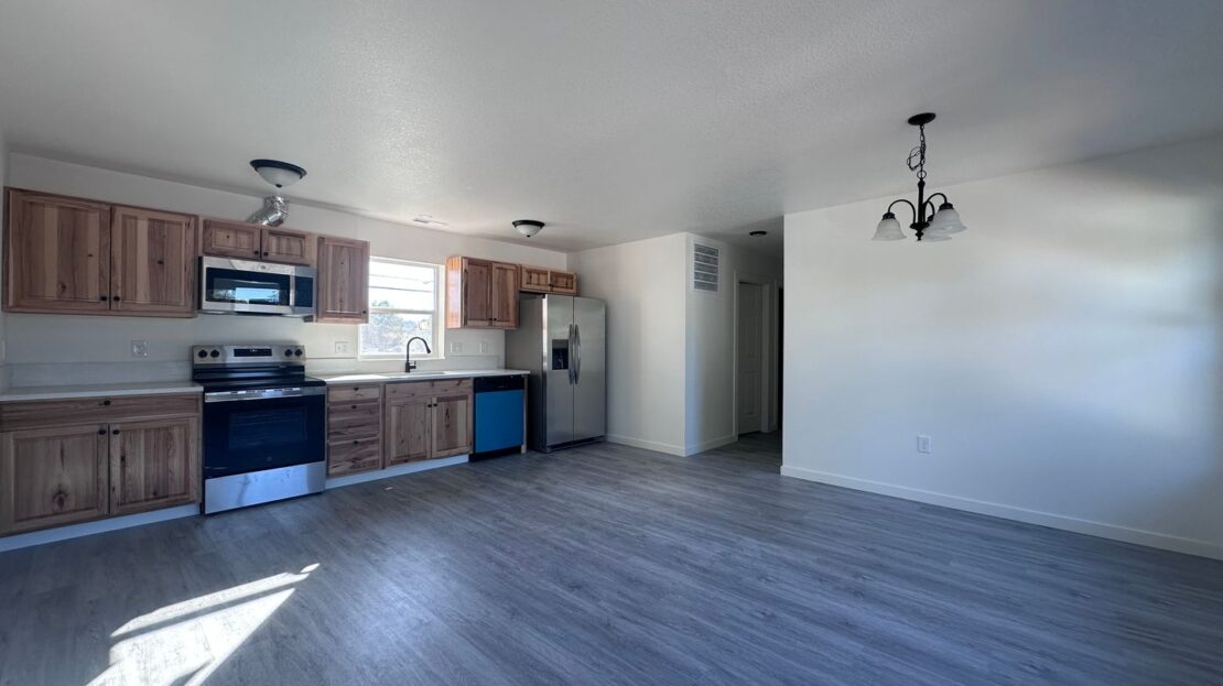 16818 SE Market St.  - Unit C - Portland - Oregon - 2 bed, 1 bath rental property