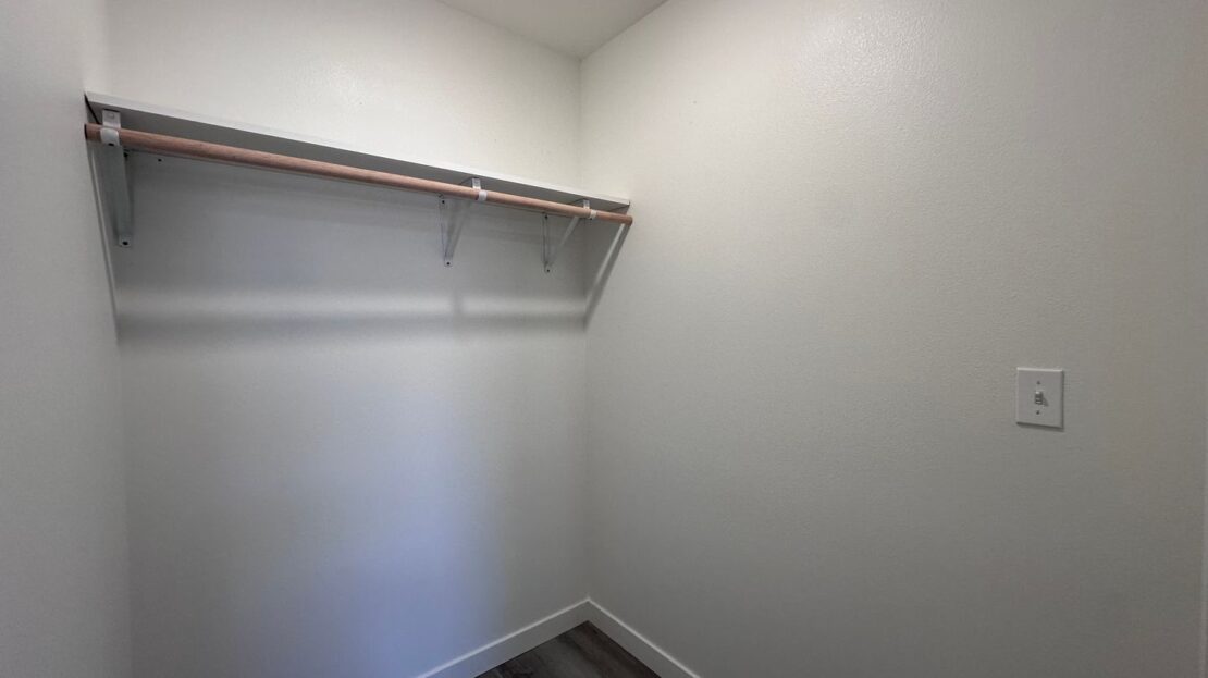 16818 SE Market St.  - Unit C - Portland - Oregon - 2 bed, 1 bath rental property