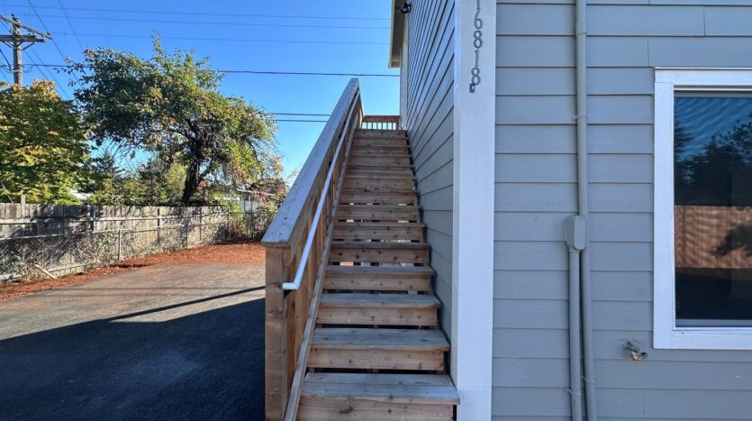 16818 SE Market St.  - Unit C - Portland - Oregon - 2 bed, 1 bath rental property