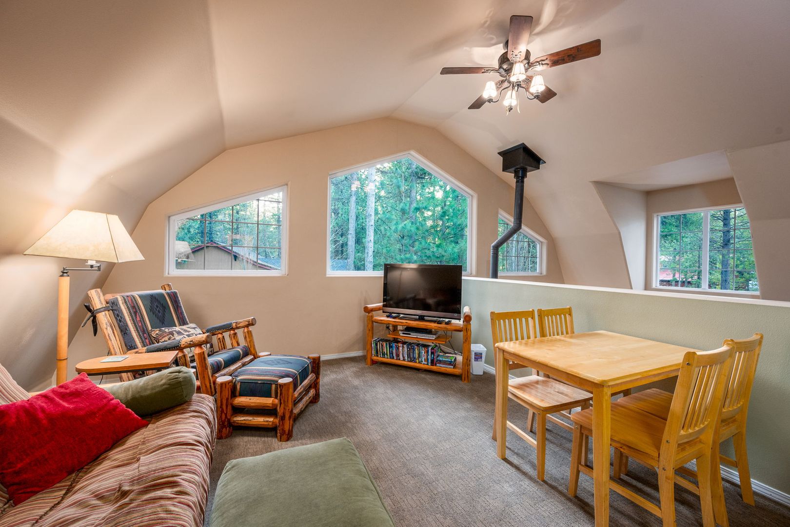 16997 Indio Rd - Bend - Oregon - 2 bed, 2 bath rental property
