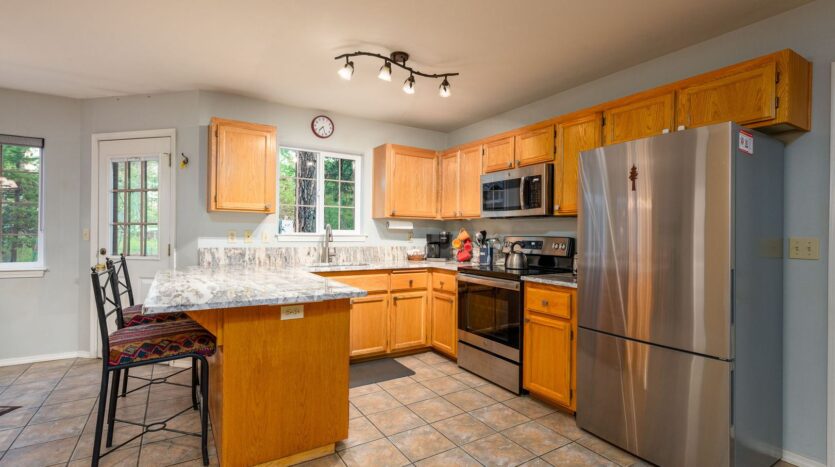 16997 Indio Rd - Bend - Oregon - 2 bed, 2 bath rental property