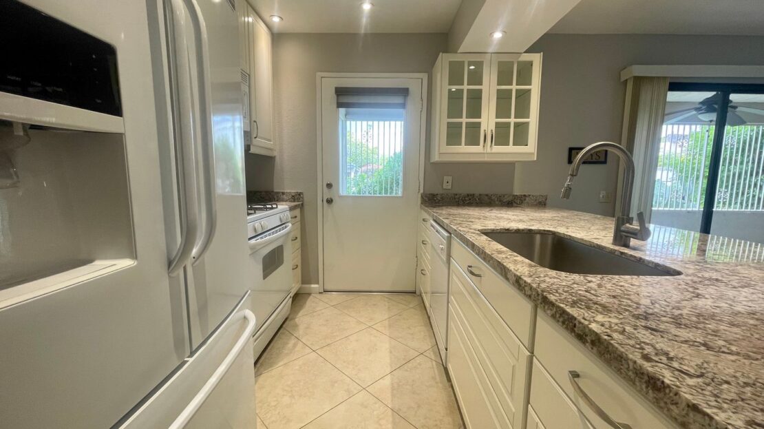 1735 N. Via Miraleste 1915 - Palm Springs - California - 1 bed, 1 bath rental property