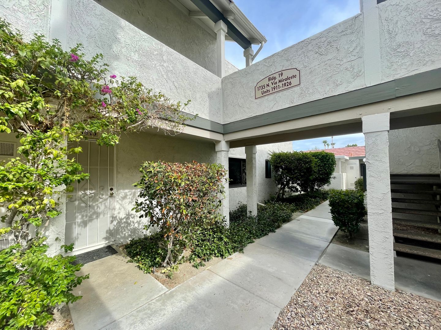 1735 N. Via Miraleste 1915 - Palm Springs - California - 1 bed, 1 bath rental property