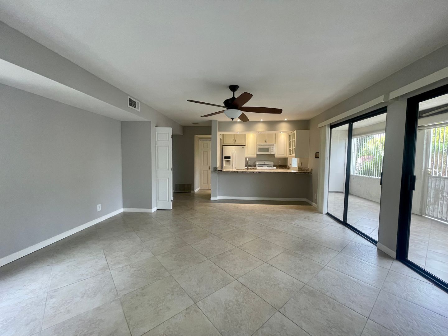 1735 N. Via Miraleste 1915 - Palm Springs - California - 1 bed, 1 bath rental property