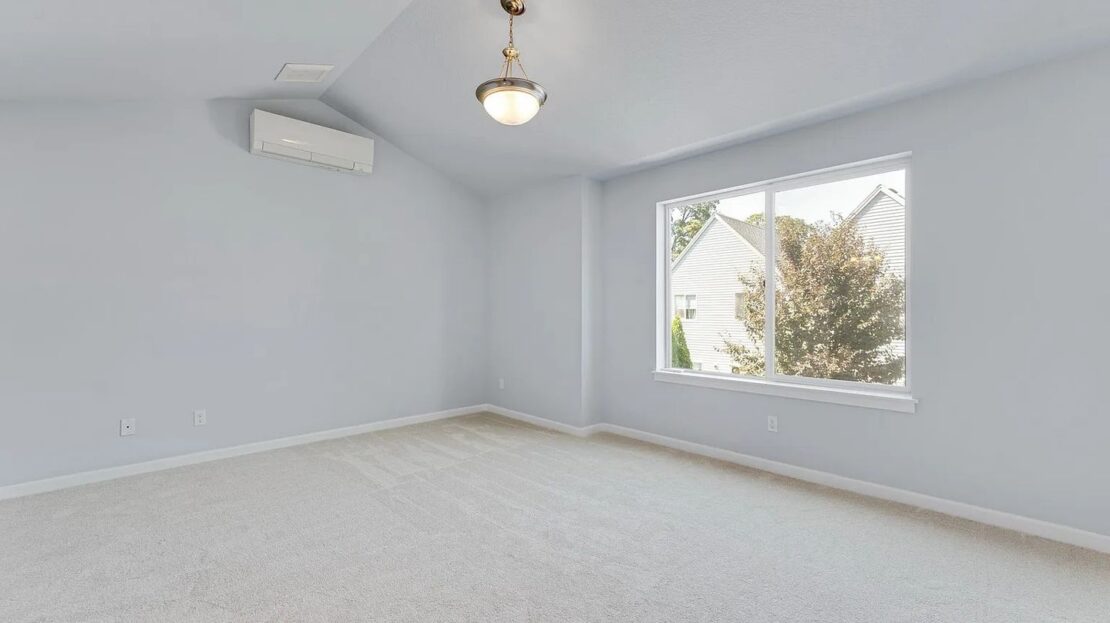 17748 SW Breda Court - Aloha - Oregon - 4 bed, 2.5 bath rental property