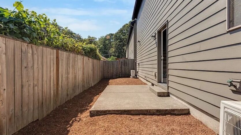 17748 SW Breda Court - Aloha - Oregon - 4 bed, 2.5 bath rental property